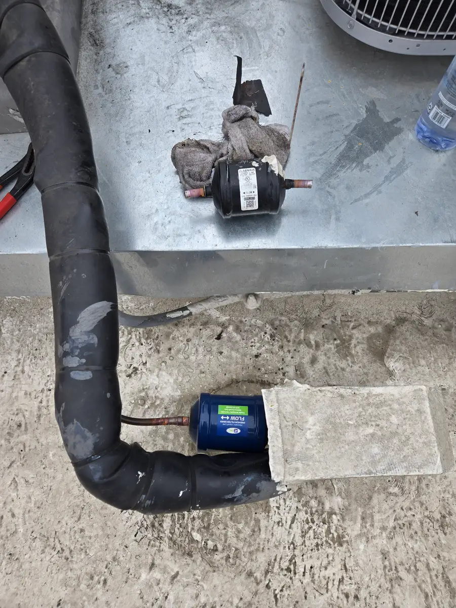 New liquid-line filter-dryer installed after the compressor burnout